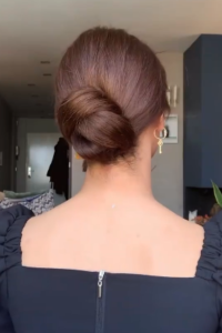 #updo #sarahangius #classicbun #hairbun #hairbun #hairstyle #hairtutorial