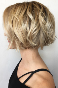 #90sbob #bobhaircut #onelengthhair #onelengthhaircut #modernbob #coolgirlhair #blondehair #blondebalayage #bluntbob #chinlengthbob #chinlength #finehair #shorthaircuts #blunthaircut #houstonhaircuts #houstonhairstylist