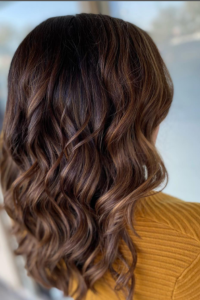 Chocolate brown with caramel highlights perfect for winter! #licensedtocreate #behindthechair #modernsalon #americansalon #beautylaunchpad #phenixsalonsuites #matrix #joico #matrixlightmaster #chocolatebrownwithcaramelhighlights #colorist #colorspecialist #haircolor #balayage #balayagehighlights